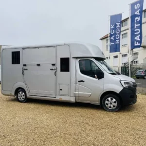 Camion chevaux VL AKX stalles 5places