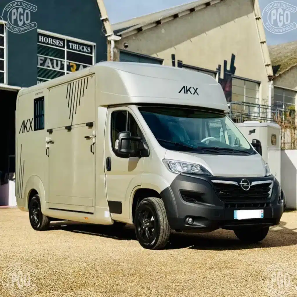 Camions VL pour Chevaux