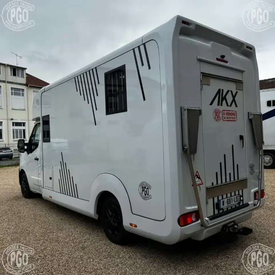 Camion Chevaux AKX 5 Places – Image 5