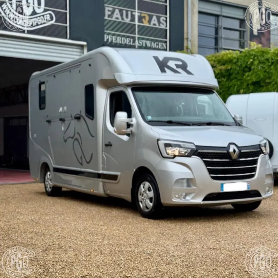Camion Chevaux Renault Master 5 Places Aménagement Krismar – Image 5