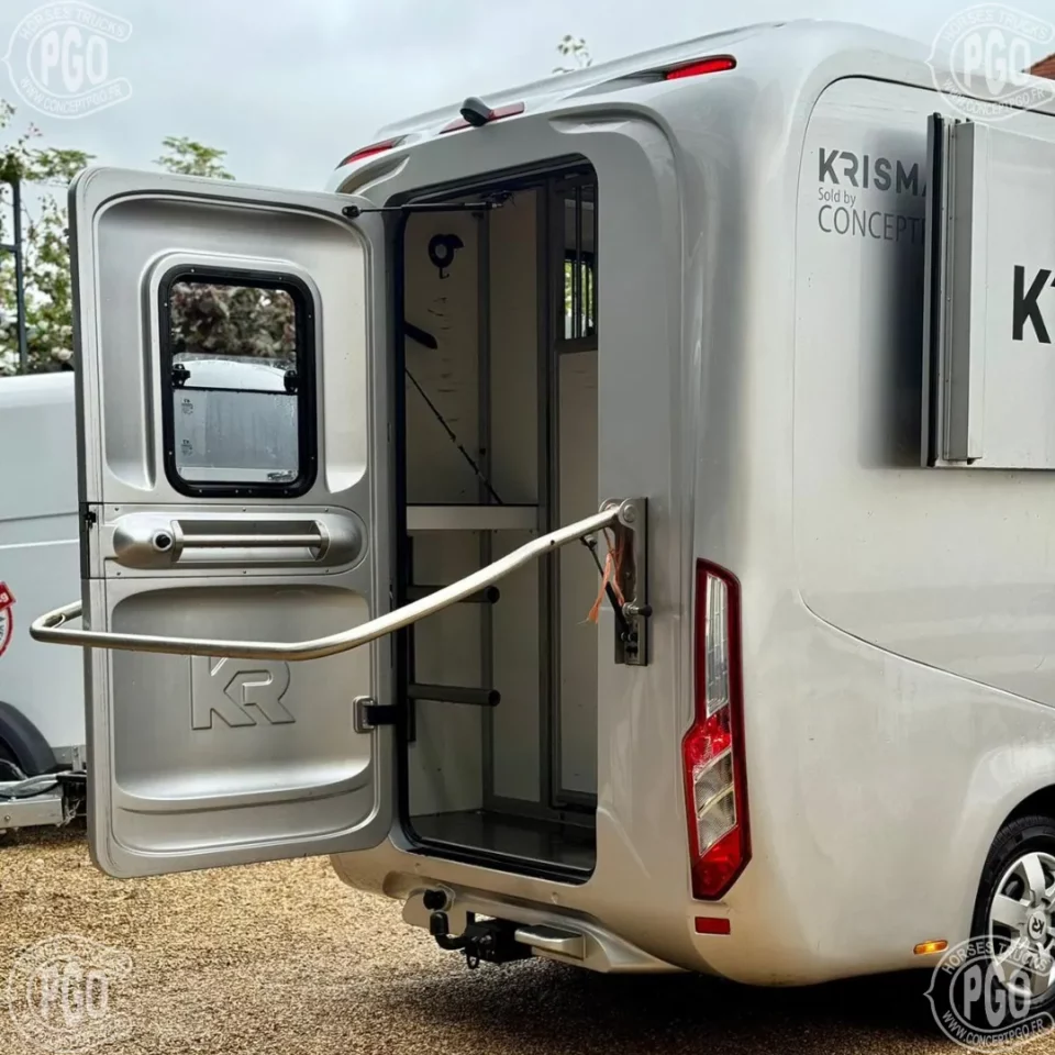 Camion Chevaux Renault Master 5 Places Aménagement Krismar – Image 8