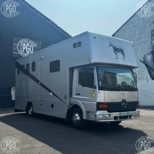 Camion Chevaux Mercedes Atego – Home Car – 4 Chevaux