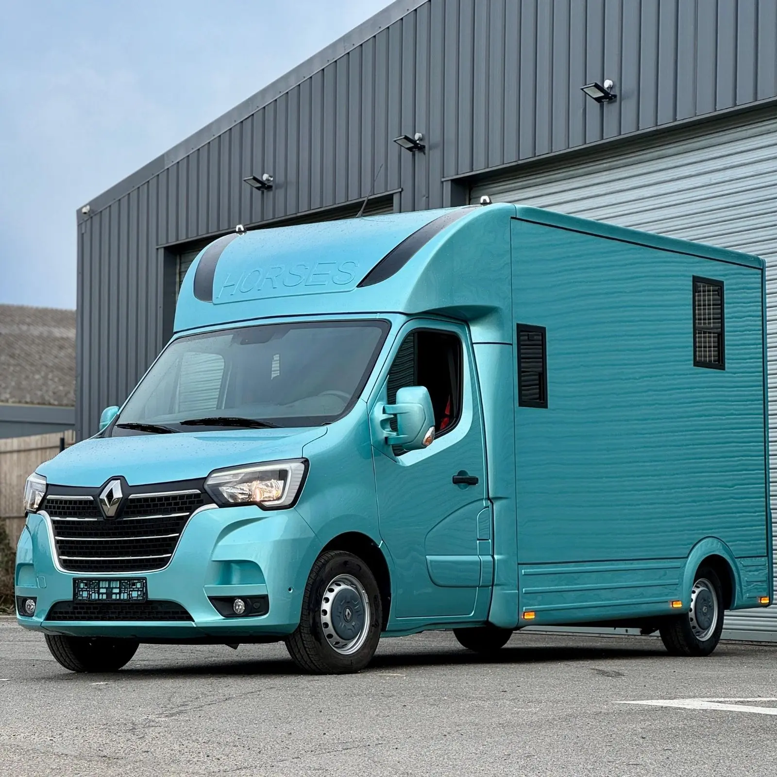 Camion Chevaux VL CPGO PRO 5 - vue 2